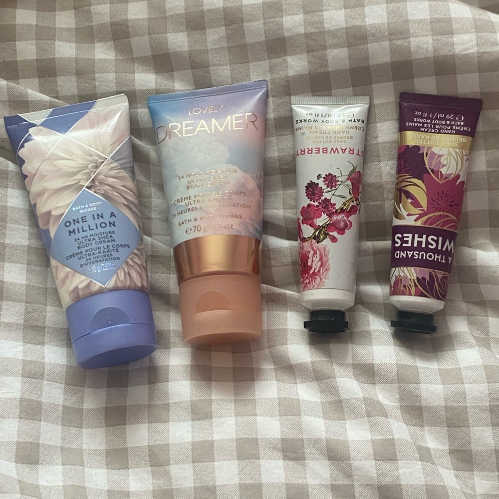 Bath & Body Works 💜 Hand Cream Bundle